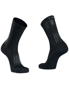 CALCETINES NORTHWAVE ALTO FAST WINTER NEGRO-GRIS.jpg