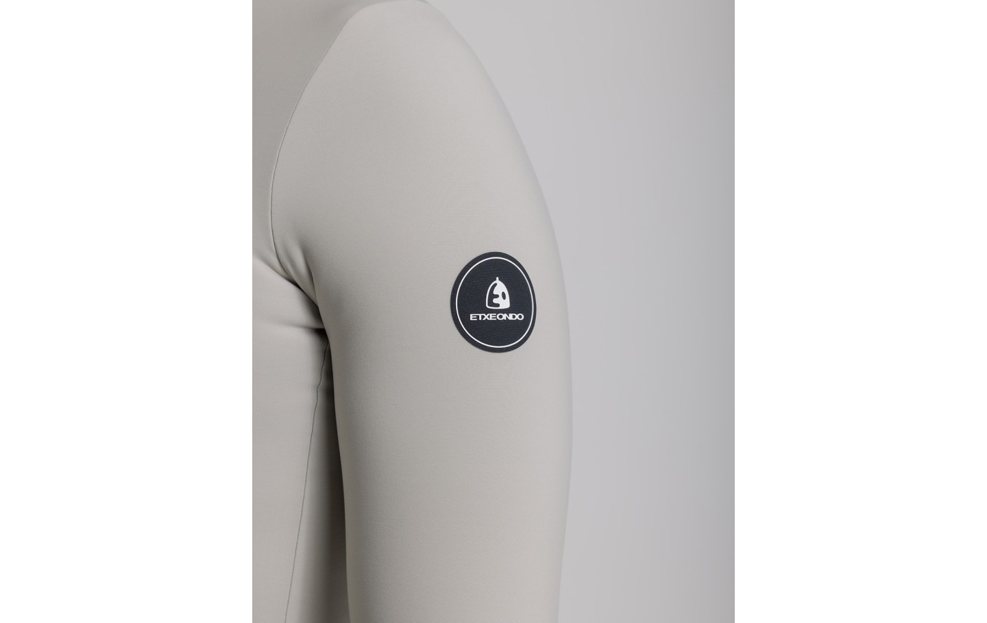 Maillot térmico Etxeondo Bask gris perla
